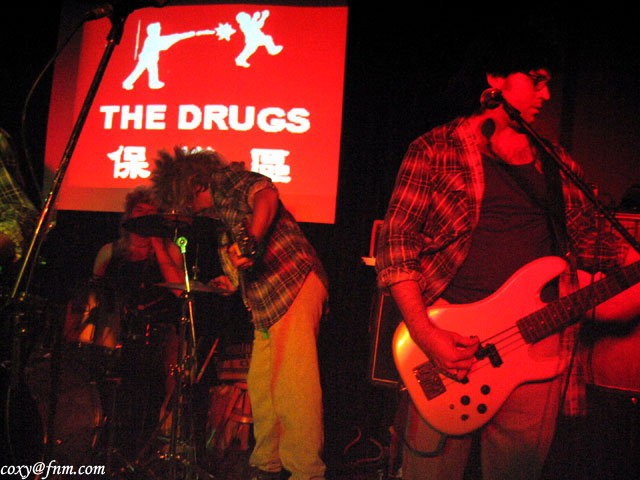 TheDrugs 10Sep04 156